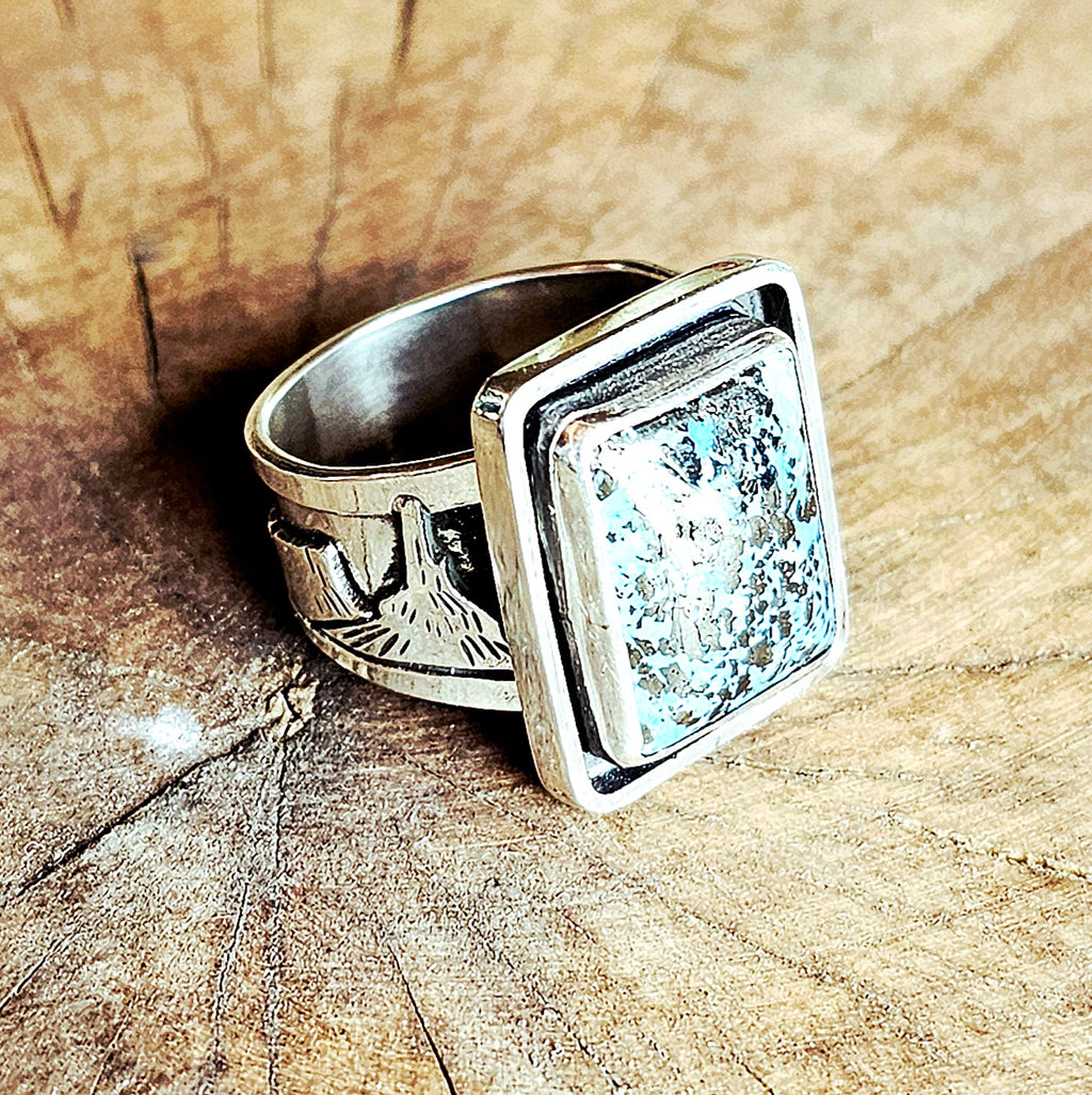 Heavy Sterling Silver Landscape Ring w/ Turquoise. sz. 9.5