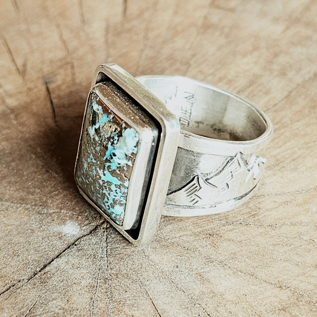 Heavy Sterling Silver Landscape Ring w/ Turquoise. sz. 9.5