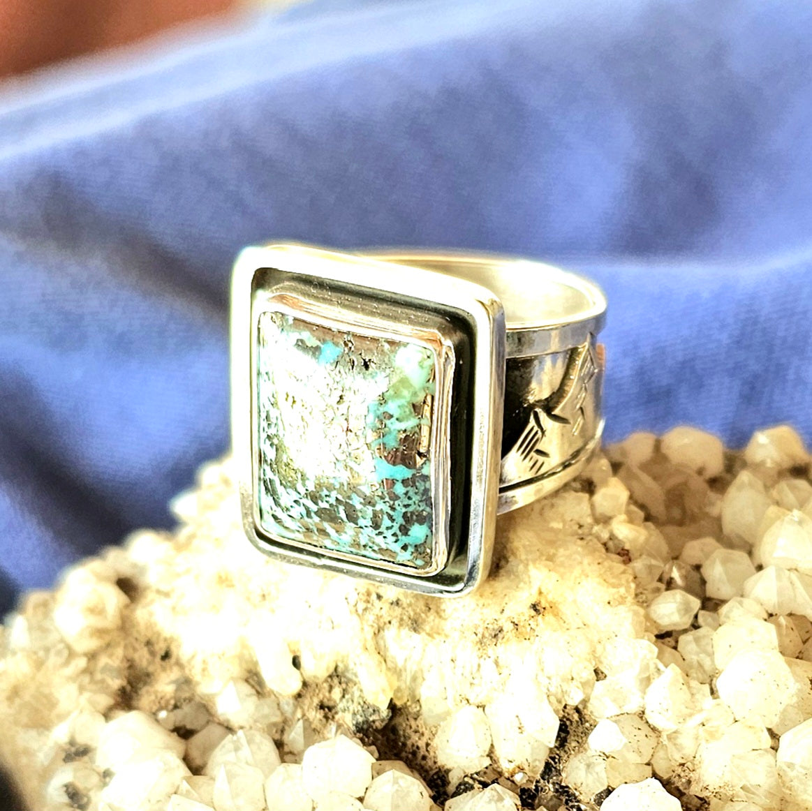 Heavy Sterling Silver Landscape Ring w/ Turquoise. sz. 9.5