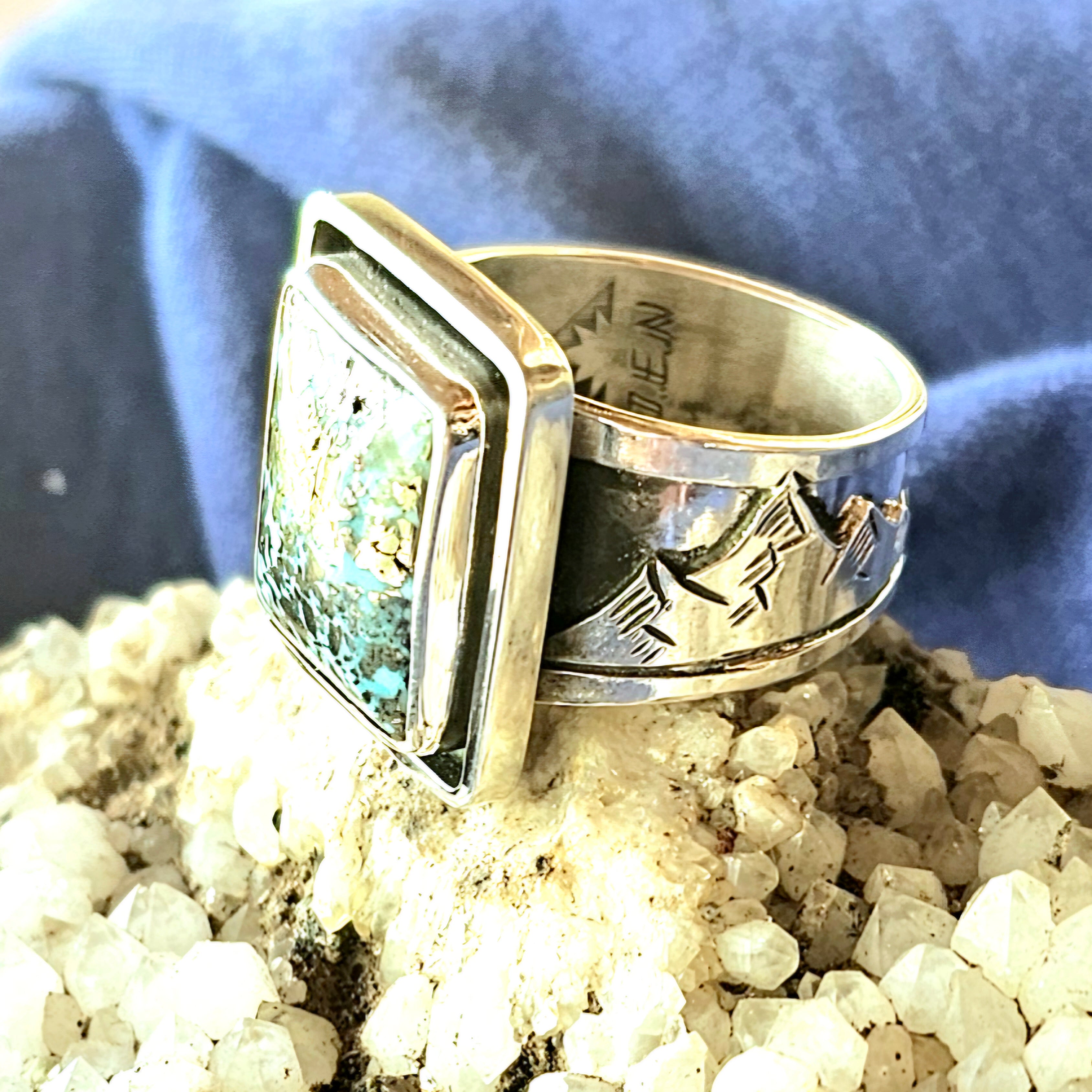 Heavy Sterling Silver Landscape Ring w/ Turquoise. sz. 9.5